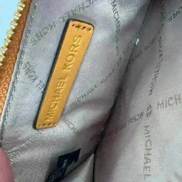 Michael Kors Card Case Wallet Small Zip Marigold - Picture 4 of 5